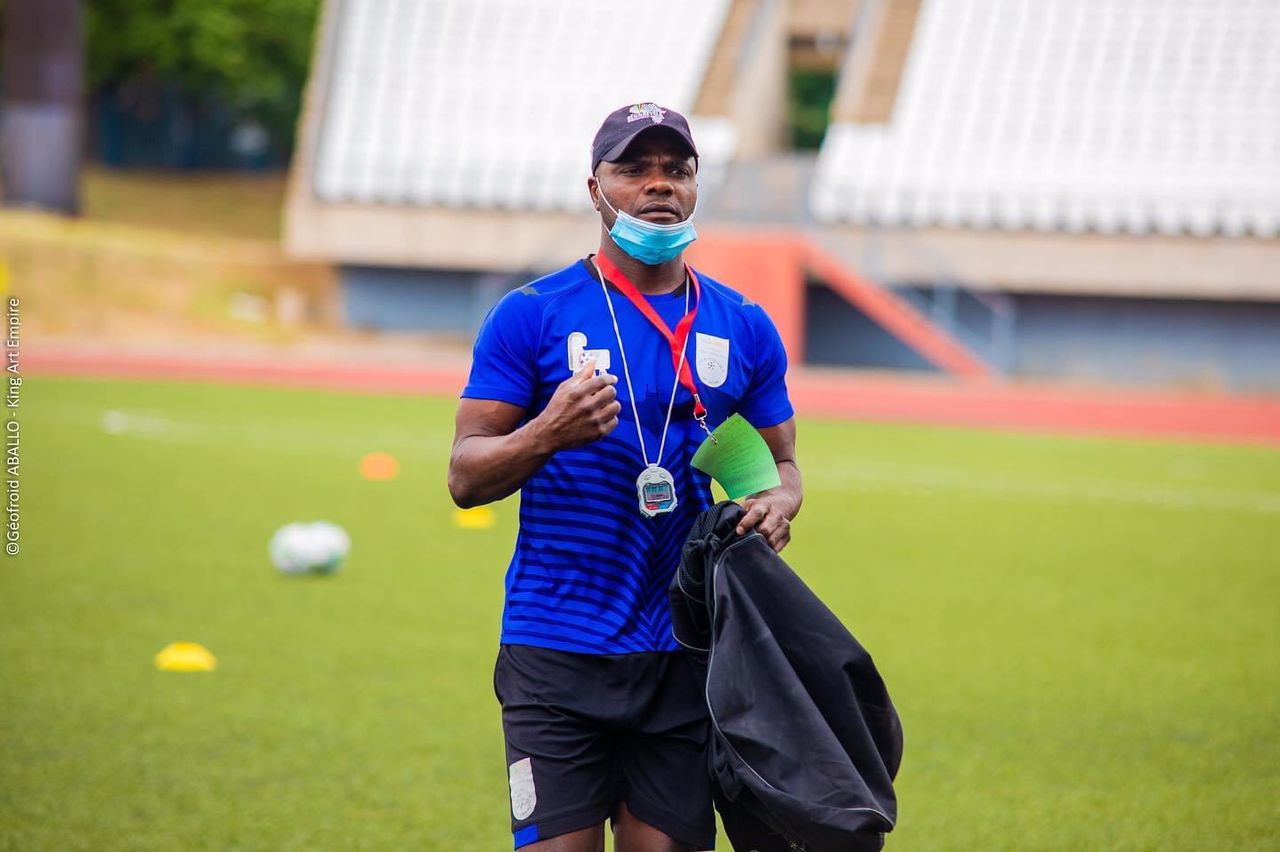« On n’était pas présent dans le match » : Moussa Latoundji réagit à la défaite des Écureuils du Bénin face au Sénégal