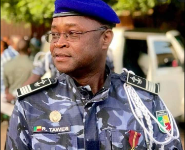 Bénin : le commissaire principal de police Roger Tawès nouveau Directeur de l’Émigration et l’Immigration