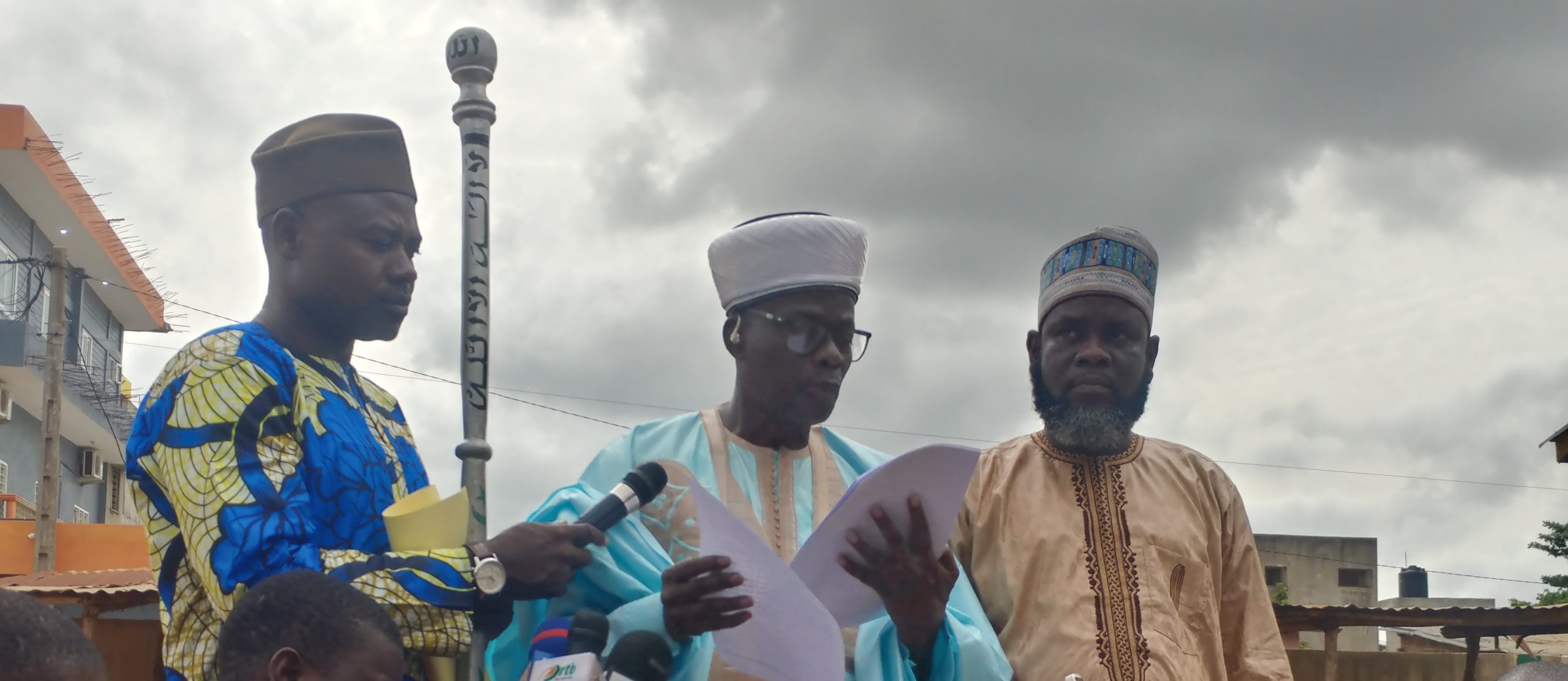 Ramadan 2023 au Bénin : l’imam Moutawakil BOUKARI MALIK prie pour la paix et le pardon dans le pays