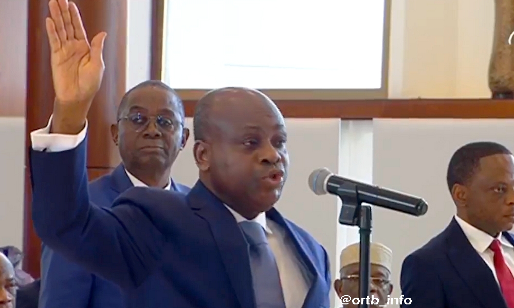Bénin : les 7 sages de la Cour Constitutionnelle officiellement installés, Dorothée Sossa élu président