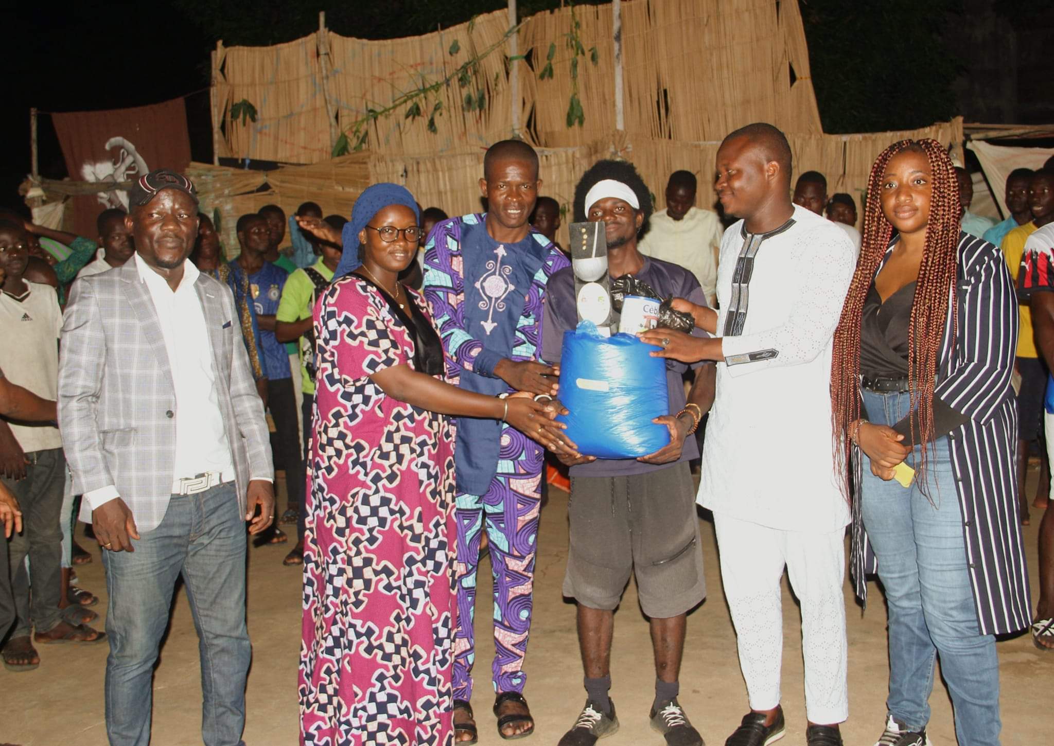 Bénin – 29e édition de la fête du gari à l’UAC : Christophe Tchélani meilleur délayeur, il finit 1kg en moins de 2 minutes