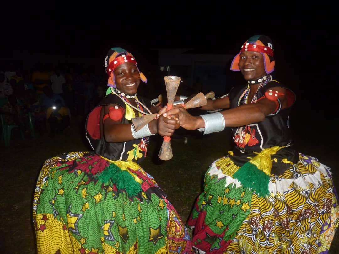 Quelques danseurs de la Troupe Wègbè de l'association Asán Ogàn