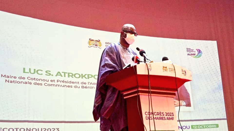 43e AG de l’AIMF à Cotonou : satisfait de la bonne organisation, le maire Luc Atrokpo exprime sa gratitude aux participants