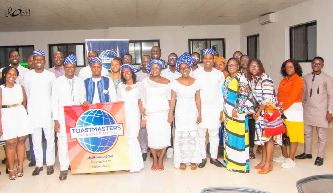 Aigue-Marine Toastmasters Club de Cotonou : une nouvelle ère s’ouvre avec l’investiture de Gildas GBINLO